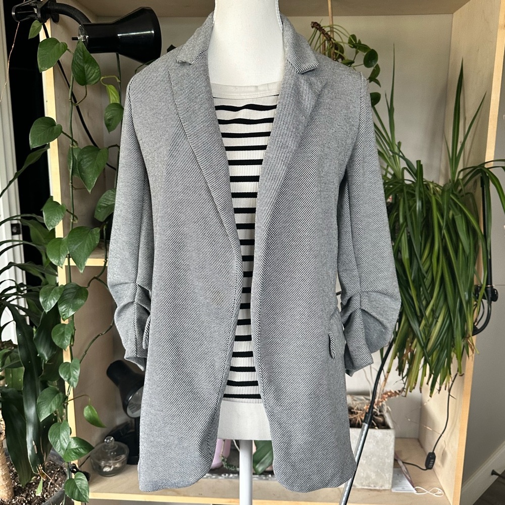 XS grey Dynamite blazer